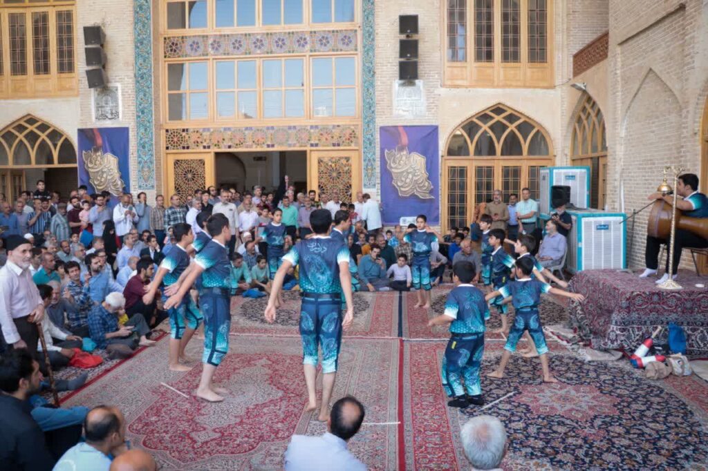 جلوه هایی از نماز جمعه یزد 25 مهر