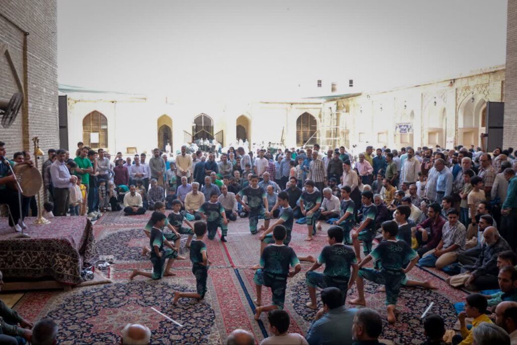 جلوه هایی از نماز جمعه یزد 25 مهر